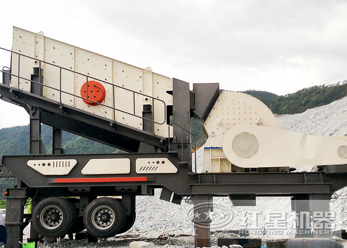 移動(dòng)重錘式破碎機(jī) 移動(dòng)重錘式破碎機(jī)