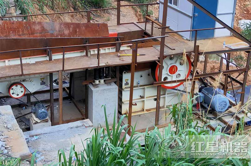 環(huán)保顎式破碎機處理現(xiàn)場 環(huán)保顎式破碎機處理現(xiàn)場