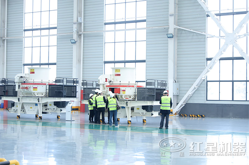 HVI系列大型沖擊制砂機 HVI系列大型沖擊制砂機