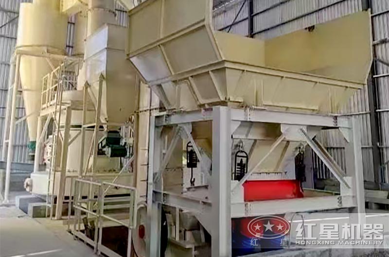 細粉磨現(xiàn)場 細粉磨現(xiàn)場