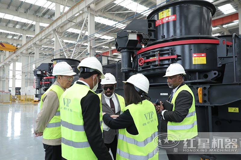 客戶(hù)來(lái)廠選購(gòu)中 客戶(hù)來(lái)廠選購(gòu)中