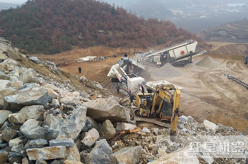 湖南移動小型碎石機生產(chǎn)作業(yè)現(xiàn)場，可就近安排參觀